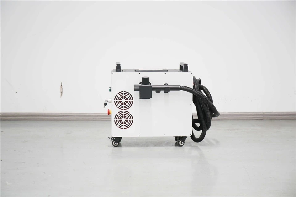 MRJ-100w/200w/300w C46 Type Pulse Laser Rust/paint/grease Remover factory