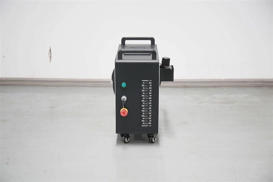 MRJ-100w/200w/300w C46 Type Pulse Laser Rust/paint/grease Remover suppliers